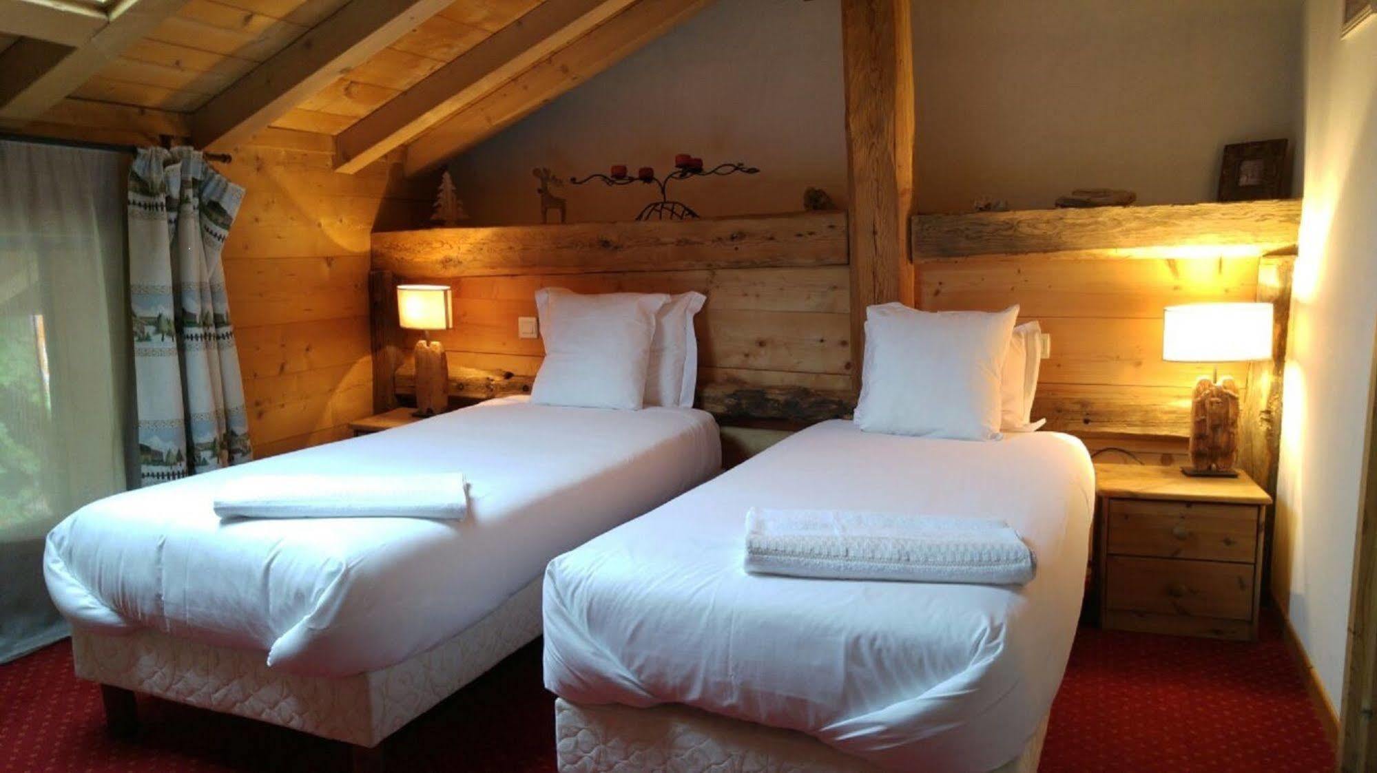 Chalet Pele - Alpes Travel - Central Chamonix - Sleeps 11 Buitenkant foto